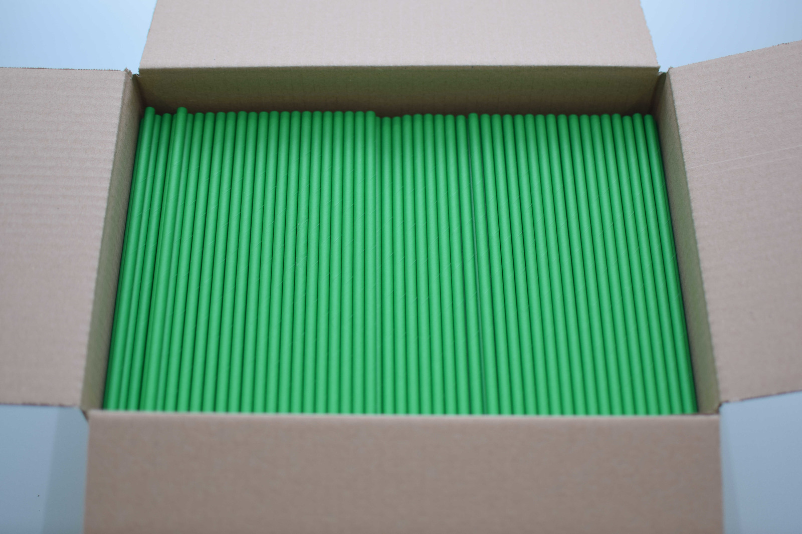 PAIE DE BĂUT DIN HÂRTIE, VERDE (197X6MM) – SET 1000 BUCĂȚI 2